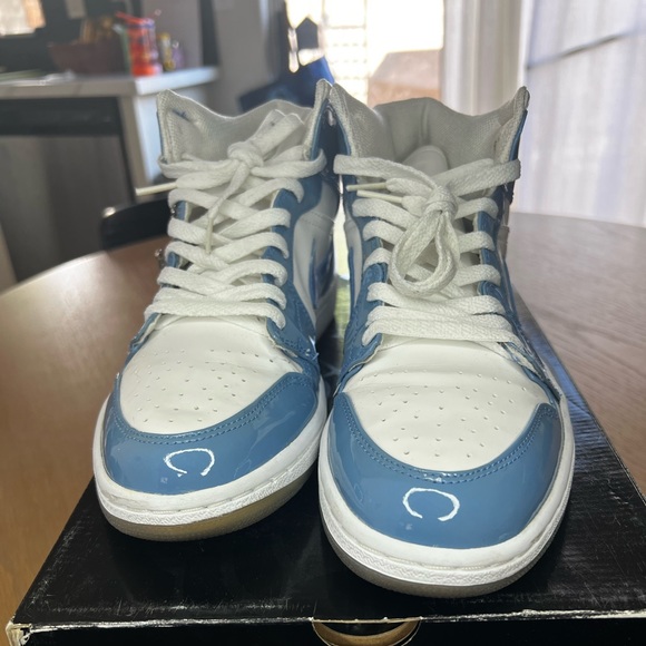 Air Jordan 1 UNC Patent 2003 - Picture 2 of 6